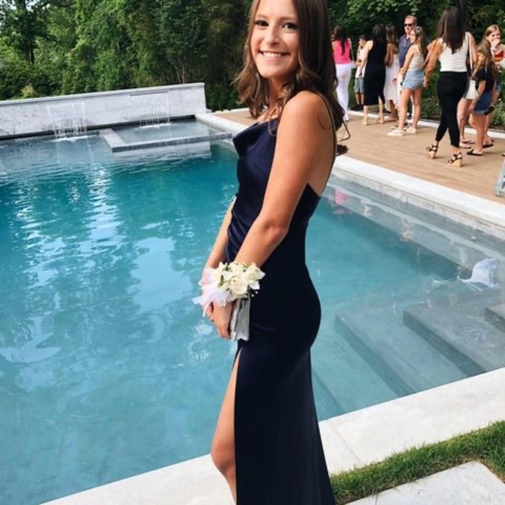 Meet your Posher, Lauren